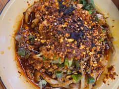 -拈签一笑黄牛肉辣卤串串