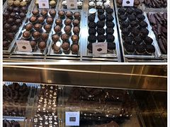 -VENCHI 闻绮(北京国贸商城店)