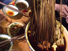 -拈签一笑黄牛肉辣卤串串