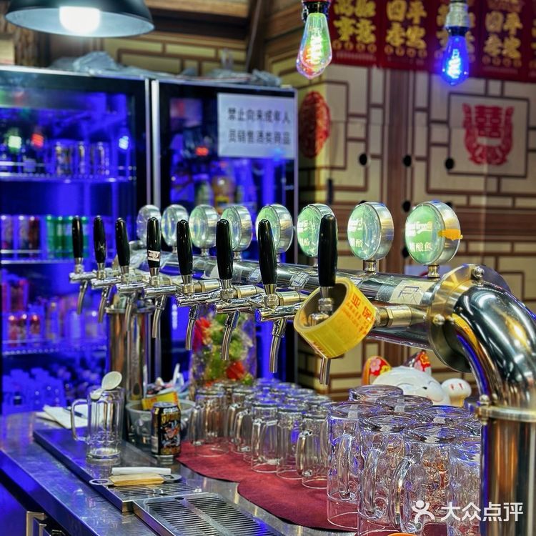 啊啊啊～来自鹤岗的烤猪蹄子都给我来吃‼️