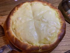 榴莲披萨-动动咖啡清真西餐厅