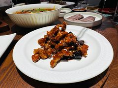 黑蒜糖醋里脊-肆海小川菜酒馆Wine Bistro (青年路店)