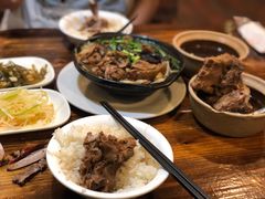 -万和春排骨砂锅米饭(湖北路店)
