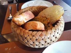 法式蒜香面包片-Golden Lily河内巴黎法越料理餐厅(建国西路店)