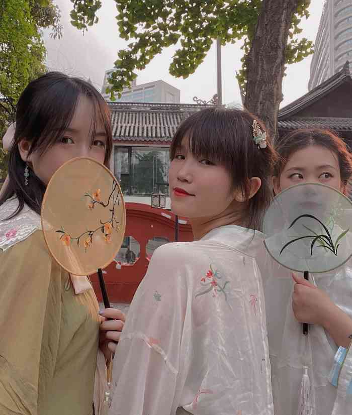 花想容汉服体验馆文殊院店