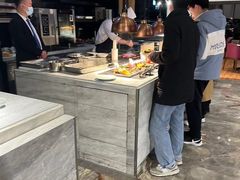 -飨食汇全日制餐厅·昆山皇冠假日酒店(九方店)