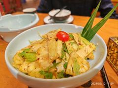 -老滇山寨•云南特色菜•地方菜•民族风情歌舞表演(金碧店)