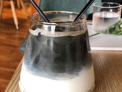 -ZING COFFEE 镜咖啡