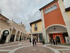 -佛罗伦萨小镇广佛名品奥特莱斯(疏港路店)