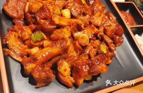Braised Pig's Trotters