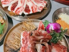 -围炉肉舍丹东海鲜烤肉·烤活鳗(步行街店)