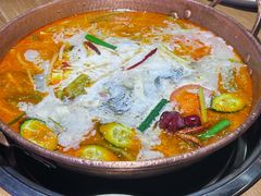 -洱火云南酸菜牛肉火锅(石景山当代商城店)