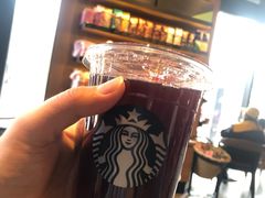 -星巴克臻选(莘庄仲盛店)