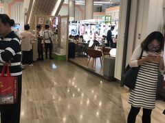 -奈雪的茶(市百一店)