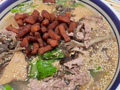 -云阿蛮云南生烫牛肉米线(奉贤路店)