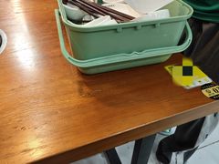 -老何家后安粉·糟粕醋海鲜火锅(三亚湾椰梦长廊店)