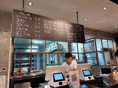 -Dough&Joe团憩(瑞虹天地月亮湾店)