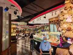 -四海一家自助餐(益田假日广场店)