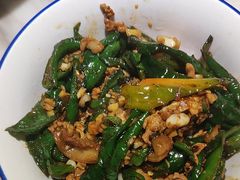 -偶屋里钵少爷(时代广场店)