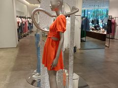 -URBAN REVIVO(上海中庚漫游城店)