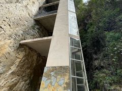 -龙水峡地缝景区