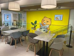 -KAKAO FRIENDS(弘大店)
