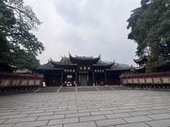 -峨眉山报国寺