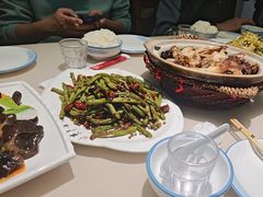 -老码头黑皮肘子锅包肉(赣水路店)