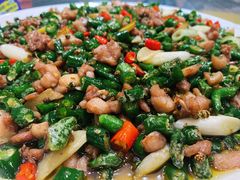 特色尖椒兔-江湖黑大兔(杨家坪店)