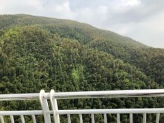 -梅岭月亮湾山体公园