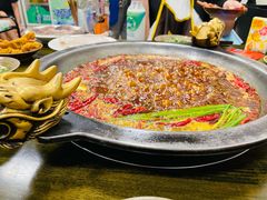 纯牛油锅底-黄潇洒老火锅(九眼桥宏济巷店)