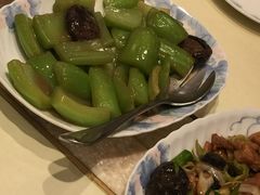 -顶上鱼翅燕窝专卖店