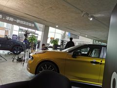 -领克中心(大连万利行)