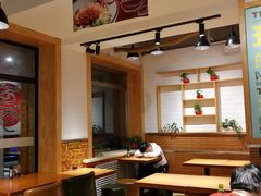 大堂-正居鲜面(军工店)