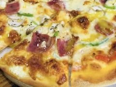 意大利腌肉香菇比萨-LUCCA卢卡西班牙海鲜饭(远洋广场店)