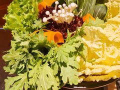 蔬菜拼盘-东海怡品海鲜豆捞(星街坊店)
