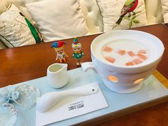 -燕庭·纯燕窝·甜品下午茶(南京西路店)