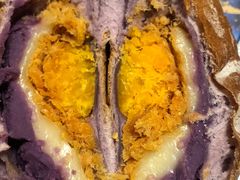 紫薯麻薯金沙欧包-佩家私房烘焙(宝龙店)