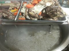 -新疆风味冷水鱼庄(友谊峰路店)