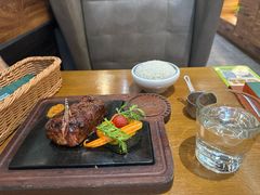 -西语炭烧牛排·西厨(石龙店)