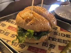 -Side Street街旁(交道口店)