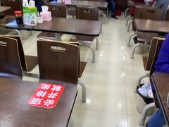 大堂-吕氏馄饨包子大排档