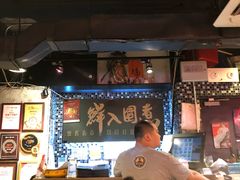 -鲜入围煮花胶鸡海鲜火锅