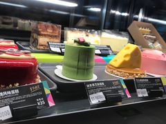 -星巴克(青岛火车北站候车大厅店)