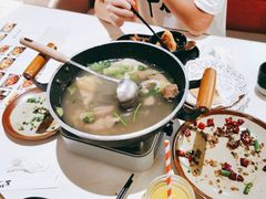 -乔阿马·江南味·驴肉香(龙湖华泾天街店)