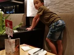 -必胜客(WOW中心城店)