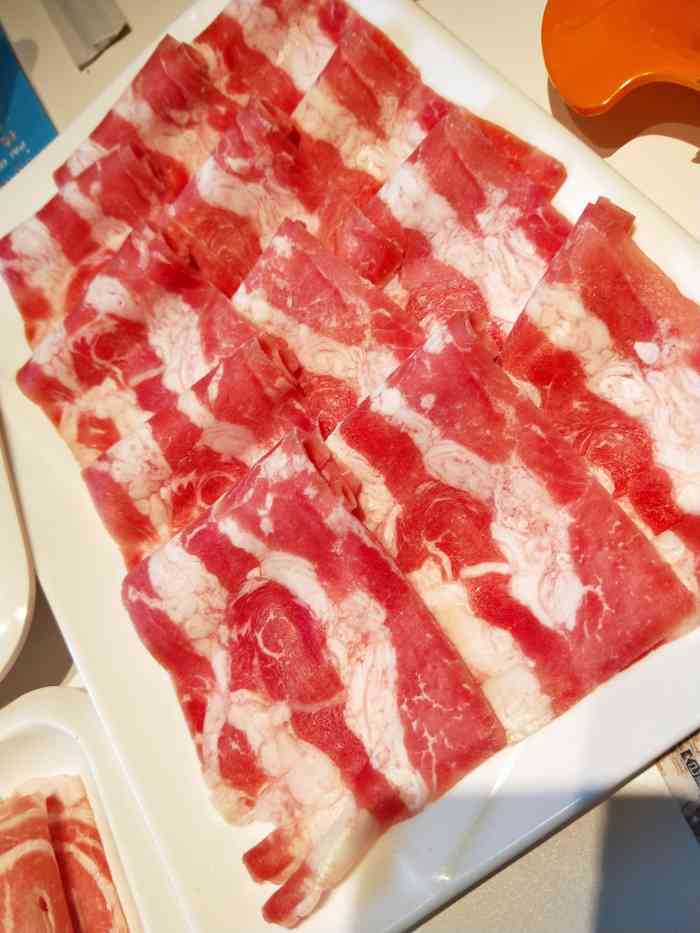 德龙火锅(安国街24h店)-"刚开没几天的店,服务挺好的,刚进店没有位.