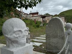 -比如骷髅墙景区