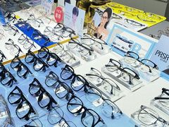 -视野联行眼镜•蔡司•依视路(温江店)