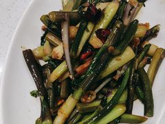 -辛香味烧鱼馆·非遗技艺·排骨红烧肉(光谷医药园店)